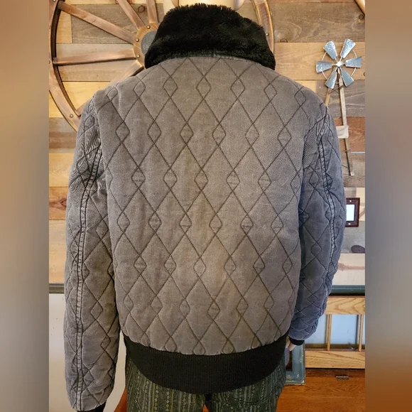 Thomas Burberry Grey & Black Quilted Bomber Jacket - Picture 8 of 16